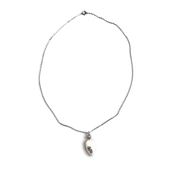 Rhodium-plated pearl necklace - Сребърно колие, проба 925 с естествена перла. 