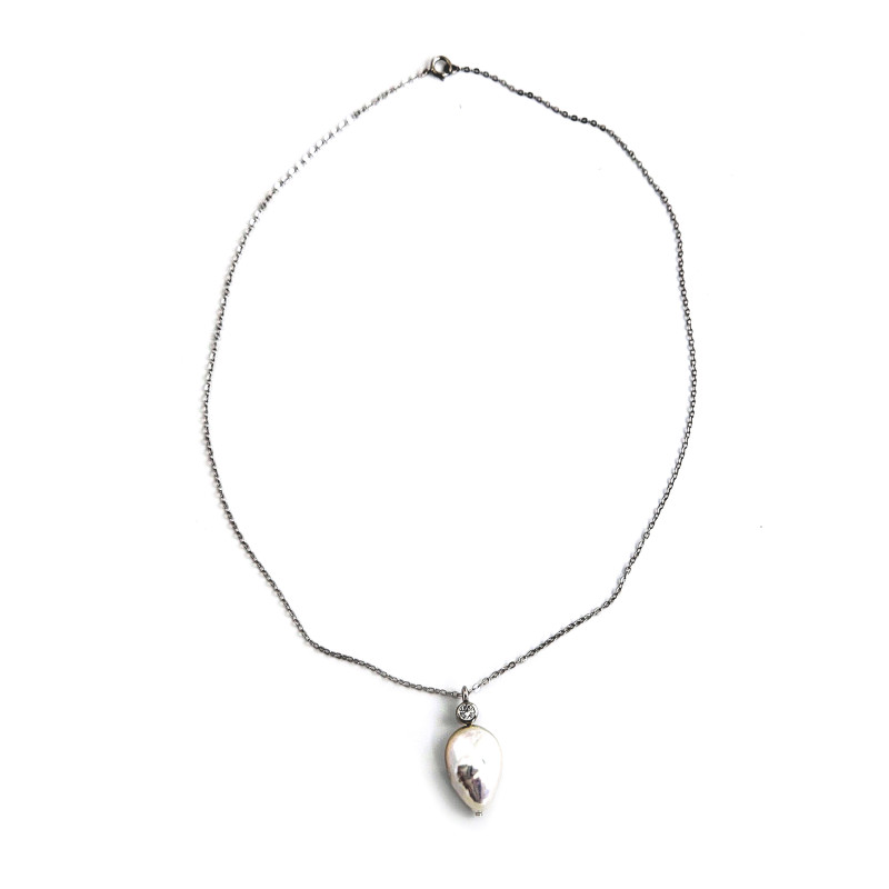 Rhodium-plated pearl necklace - Сребърно колие, проба 925 с естествена перла. 