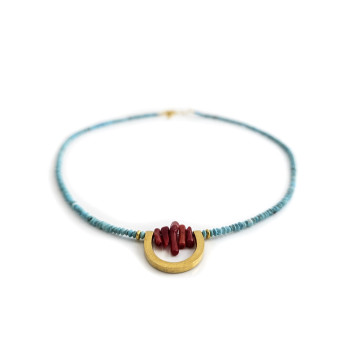 Azure Coral - наниз от тюркоаз, корал и позлатени сребърни елементи. 